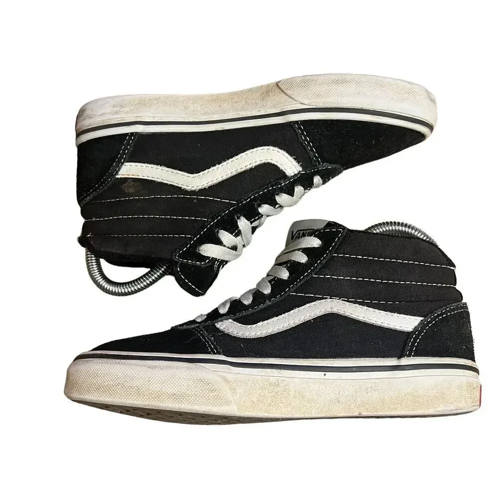 Vans SK8-Hi Black & White High Top Suede‎ Sneakers Men’s 6.0 / Women’s 7.5